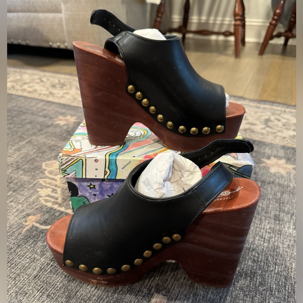 Jeffrey Campbell Platform studded wedges